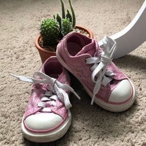 ⭐️EUC Toddler Converse One Star pink⭐️